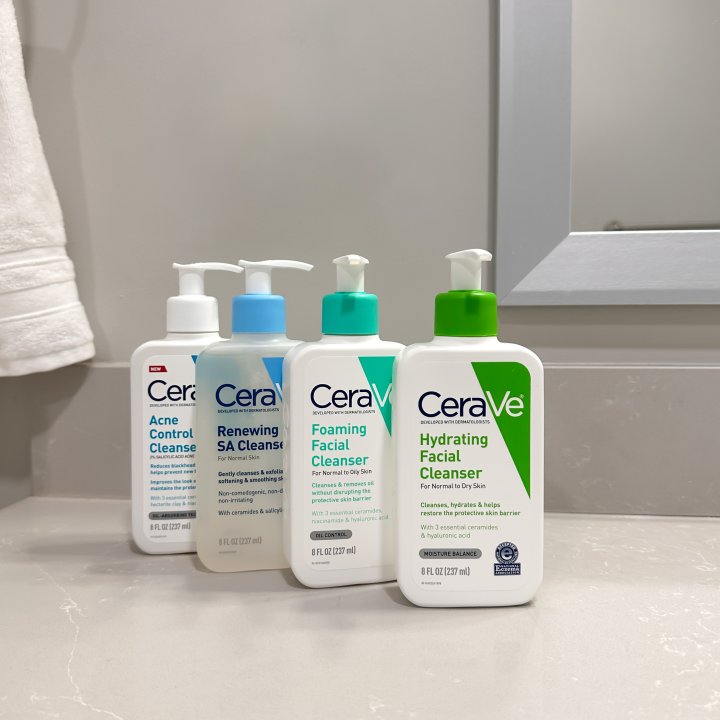 CeraVe Acne Control Cleanser con ácido salicílico al 2% y arcilla purificante para piel grasa